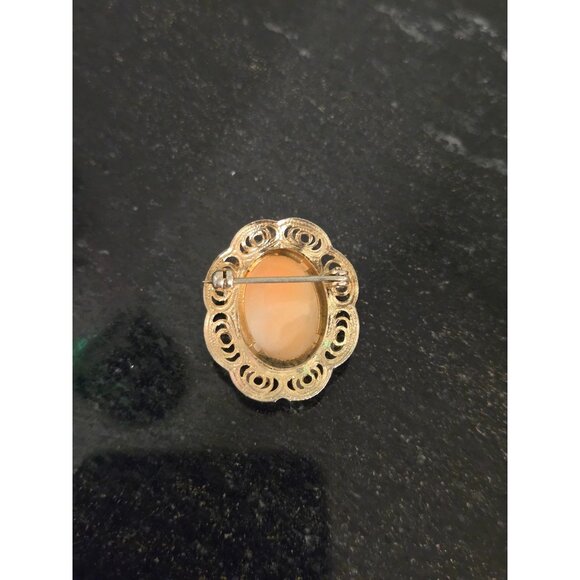 Vintage Cameo Brooch Carved Shell Portrait 1920s Orange White ornate filagree - Picture 7 of 9